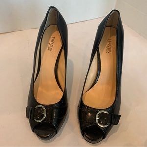 PREVIEW (Nordstrom brand) NWT size 11 black leather platform heel open toe